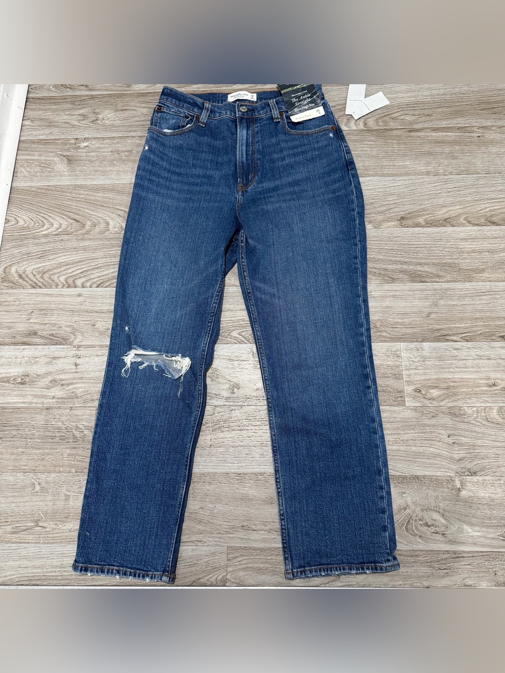 Abercrombie & Fitch Curve Love Ultra High Rise Ankle Straight Jean Size 6 - Picture 2 of 9